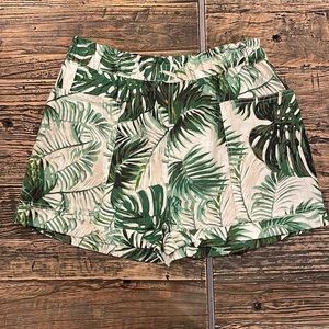 Tahari 100% Linen Palm Leaf Pull On Shorts